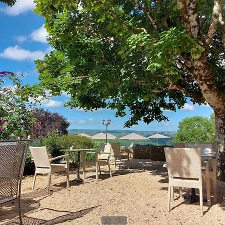 Les Vieilles Tours Hotel 3*