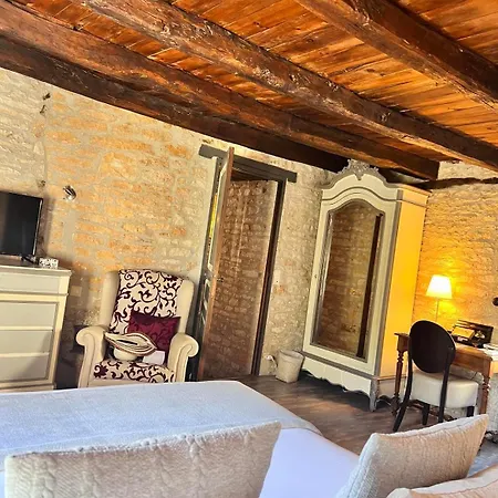 Hotel Les Vieilles Tours