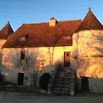 Hotel Les Vieilles Tours 3*