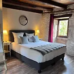 Les Vieilles Tours מלון רוקמאדור