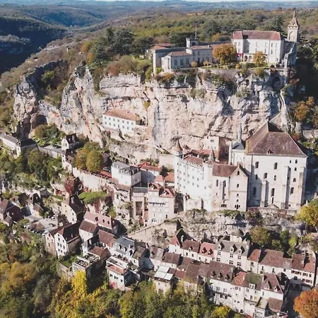 Les Vieilles Tours Отель Рокамадур