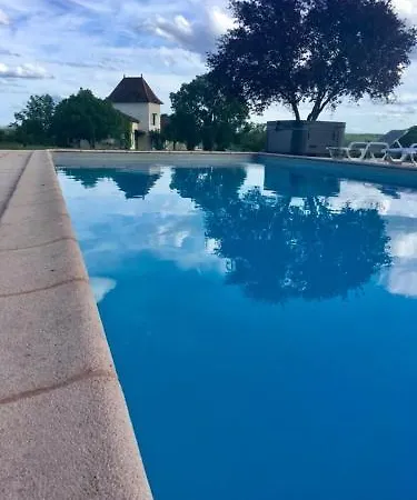 Les Vieilles Tours מלון רוקמאדור