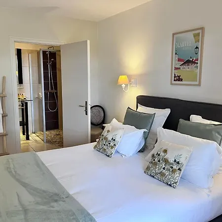 酒店 Les Vieilles Tours 罗卡马杜尔