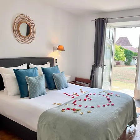 Les Vieilles Tours 罗卡马杜尔