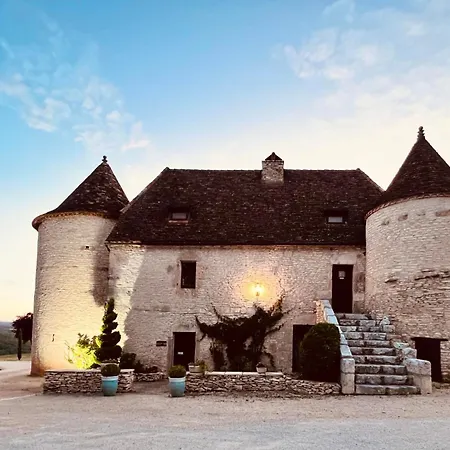 Les Vieilles Tours