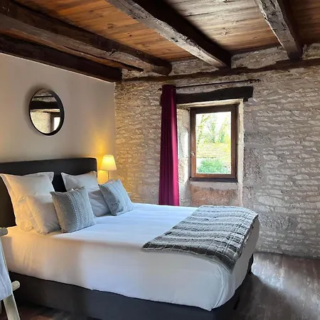 Les Vieilles Tours 호텔 3*