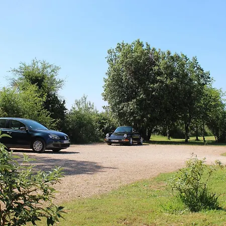 Les Vieilles Tours 3* 罗卡马杜尔