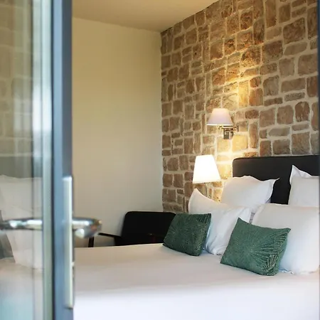 Hotel Les Vieilles Tours