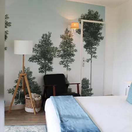 Les Vieilles Tours Hotel 3*