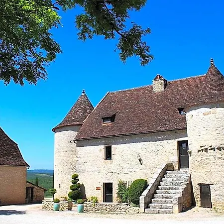 Les Vieilles Tours 3* רוקמאדור